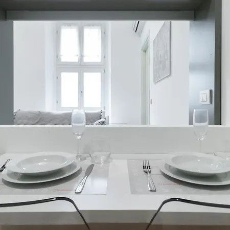 Italianway - Sarpi 10 * Milano